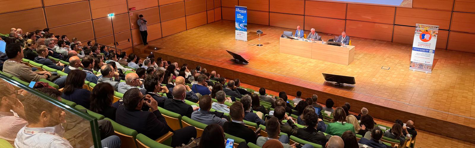 CD26_platea1.jpg CD26_platea1.jpg