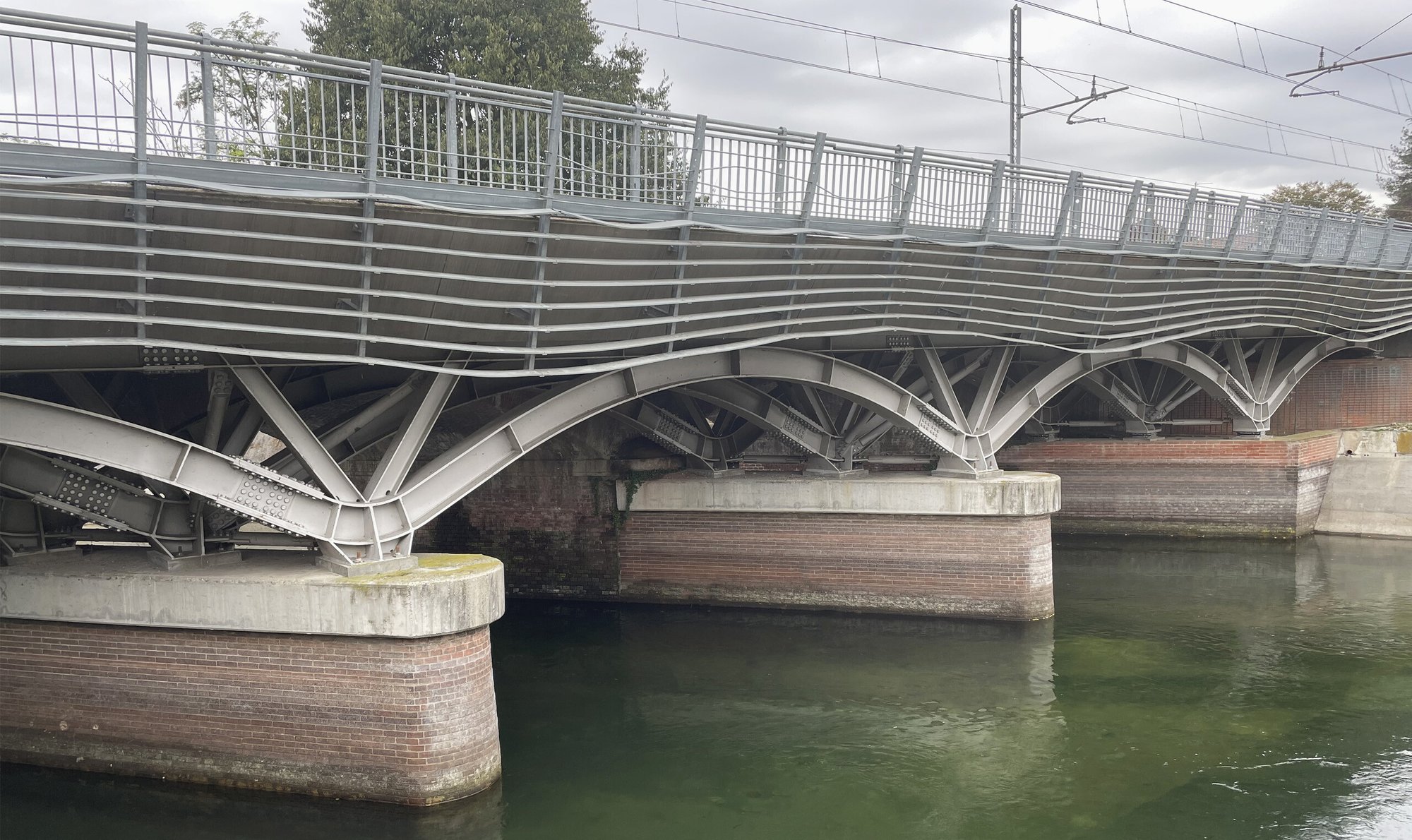 Tokbo_application-on-railway-bridge_total-bridge